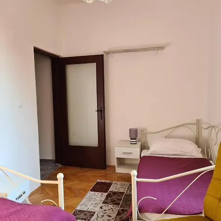 Se-na Pula