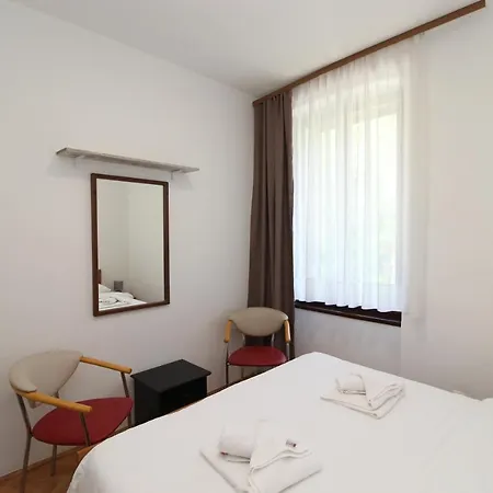 Se-na Apartamento Pula