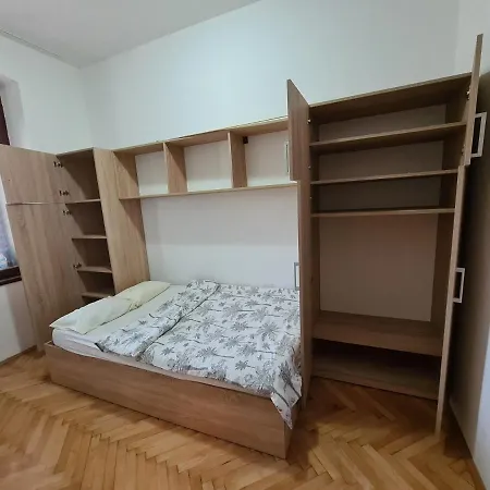 Se-na Pula
