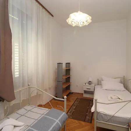 Apartment Se-na Pula